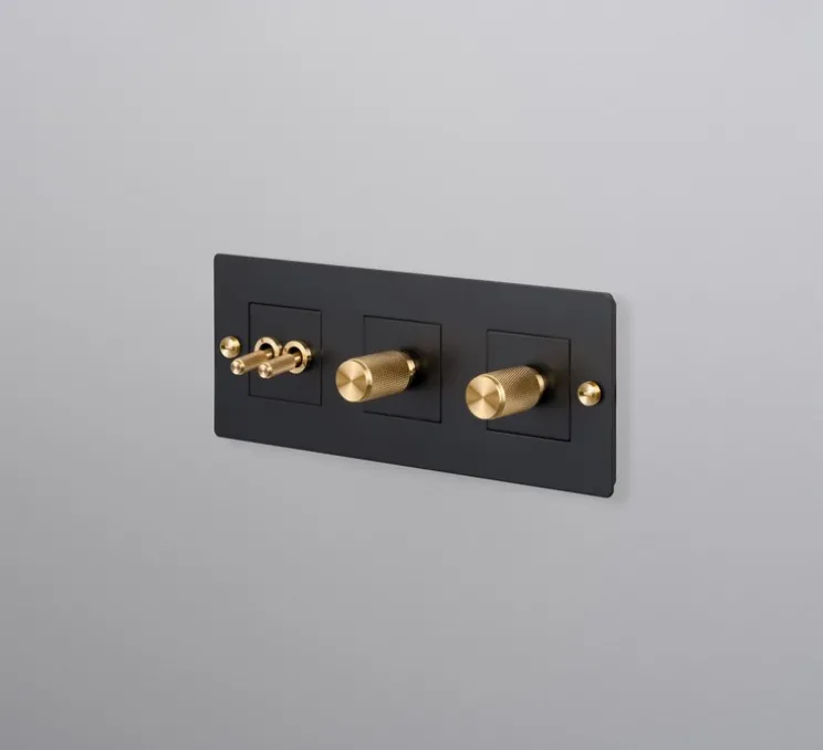 Interrupteur, Buster, Triple horizontal, Noir, Va-et-vient x2, Variateur x1, Variateur x1, Laiton, L23,2cm, H9cm - Buster & Punch