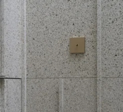 Interrupteur*Modelec Interrupteur, Désir, Simple, Doré mat, Va-et-vient ou poussoir x1, Laiton, L8cm, H8cm -