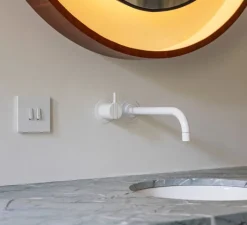 Interrupteur*Niko Interrupteur, Rocker, Simple, Steel white coated, Va-et-vient x2, Steel white coated, L9,5cm, H9,5cm -