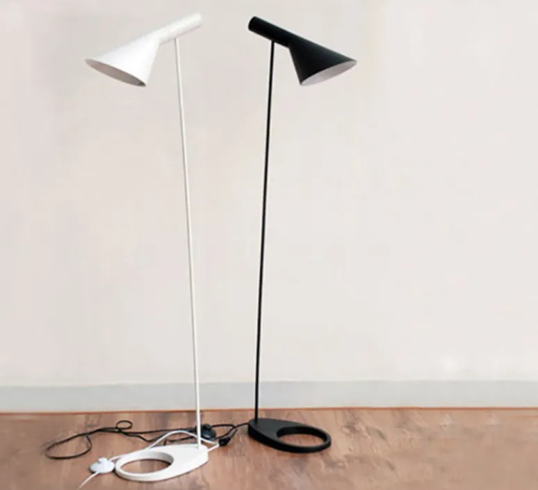 Lampadaire*Louis Poulsen Lampadaire, AJ, , L27,5cm, H130cm - noir