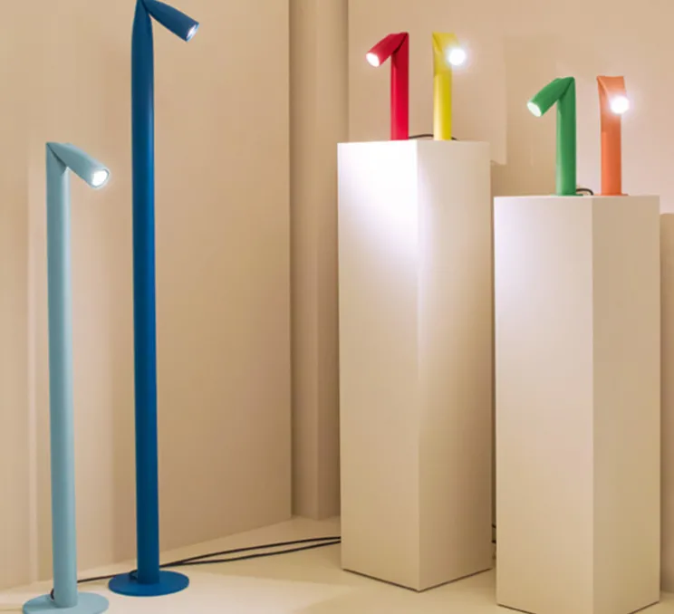 Lampadaire, Bender 160, bleu, LED, 2700K, L22cm, H160cm - Axolight