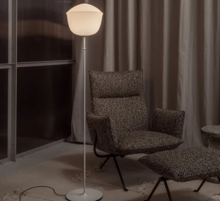 Lampadaire, Contour 300, blanc perle, LED, dim, 1800-3000K, Ø30cm, H157,5cm - A-N-D
