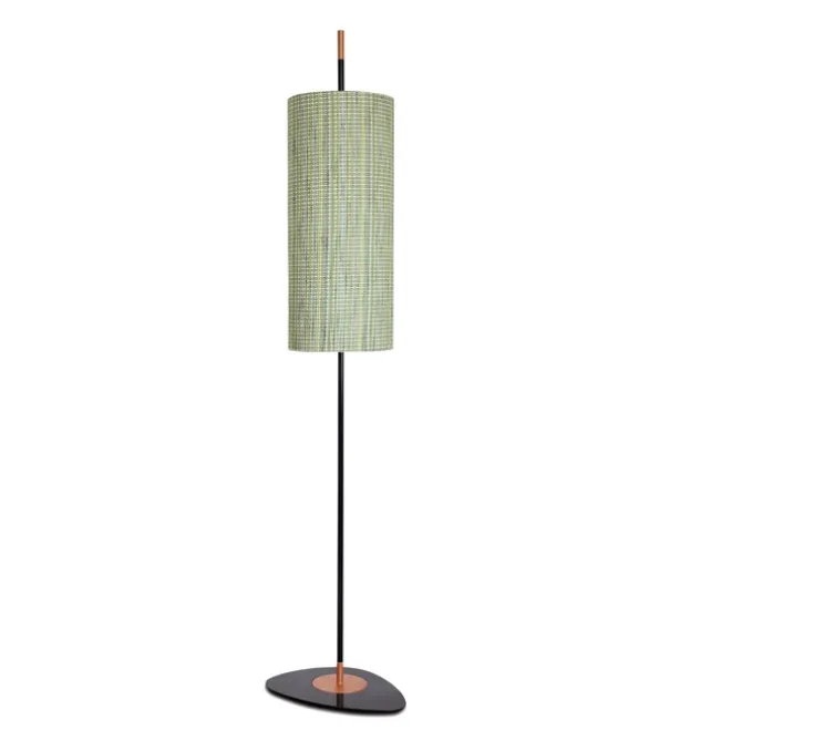 Lampadaire d'extérieur, Lagoon, large, abat-jour vert Dominica Caraibes, tissu Pierre Frey, structure laquée noire et cuivre, IP68, Ø25cm, H162,4cm - Contardi