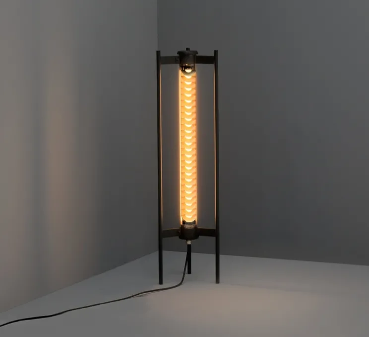 Lampadaire, Elgar Floor 700, laiton, noir, LED, dim, 2700K, 700 lm, Ø24cm, H86cm - Sammode