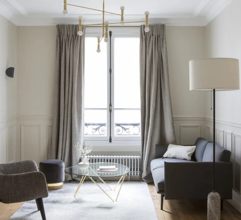 Lampadaire*Gubi Lampadaire, Gravity, , blanc, Ø50cm, H169cm - gris marbre