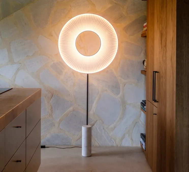 Lampadaire, Iris Totem 60, Marbre blanc, LED, dim, 2700K, 5250 lm, L60cm, H170,4cm - Dix heures dix