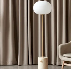 Lampadaire, JWDA, travertin, laiton, LED, 2200K, 700lm, Ø39cm, H150cm - Audo Copenhagen