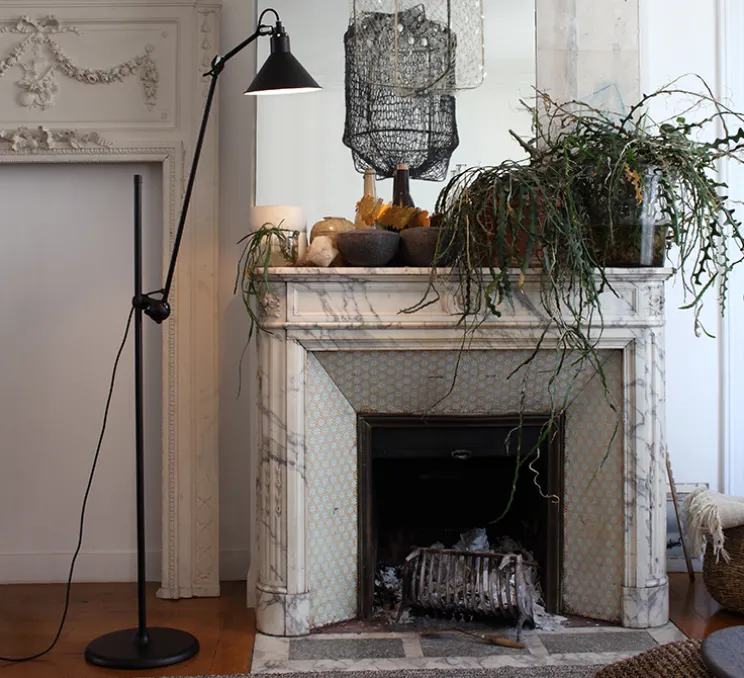 Lampadaire, Lampe Gras N°215, noir (intérieur blanc), L32cm, H150cm - DCW éditions Paris