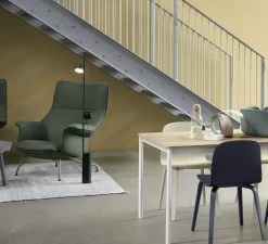 Lampadaire*Muuto Lampadaire, Post, , LED, 2700K, 330lm, Ø9,5cm, H136,2cm - noir