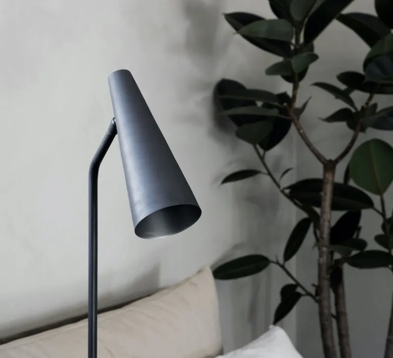 Lampadaire*House Doctor lampadaire, Precise, , L21cm, H124cm - noir