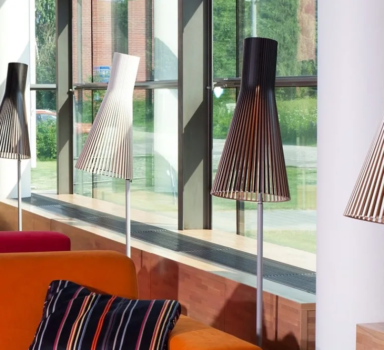 Lampadaire*Secto Design Lampadaire, Secto 4210, , LED, L30cm, H175cm - bois, blanc