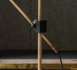 Lampadaire*Bert frank Lampadaire, Shear, , 2700K, 500LM L30cm, H120cm - laiton noir