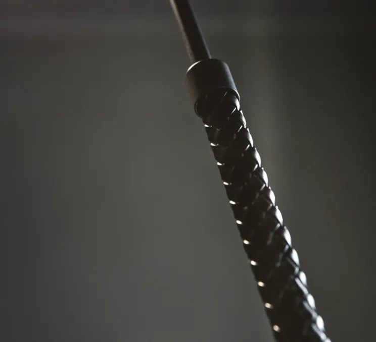 Lampadaire, Spoon, structure metal noir mat, cuir noir, LED, dim, 3000K, 600 lm, Ø12cm, H135cm - Penta