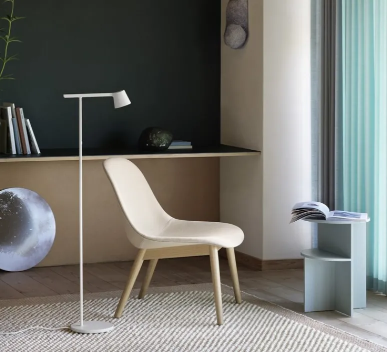 Lampadaire*Muuto Lampadaire, Tip, , LED, 2700K, 330lm, L20cm, H110,8cm - gris