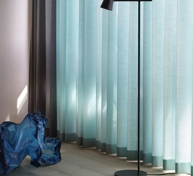 Lampadaire*Muuto Lampadaire, Tip, , LED, 2700K, 330lm, L20cm, H110,8cm - noir