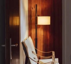 Lampadaire*Santa & Cole Lampadaire, TMM, , Ø60cm, H166cm - chêne noir, abat-jour blanc