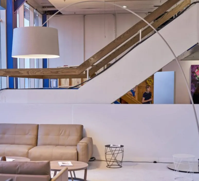 Lampadaire*Foscarini Lampadaire, Twiggy, , dimmable, L60cm, H195cm - grège