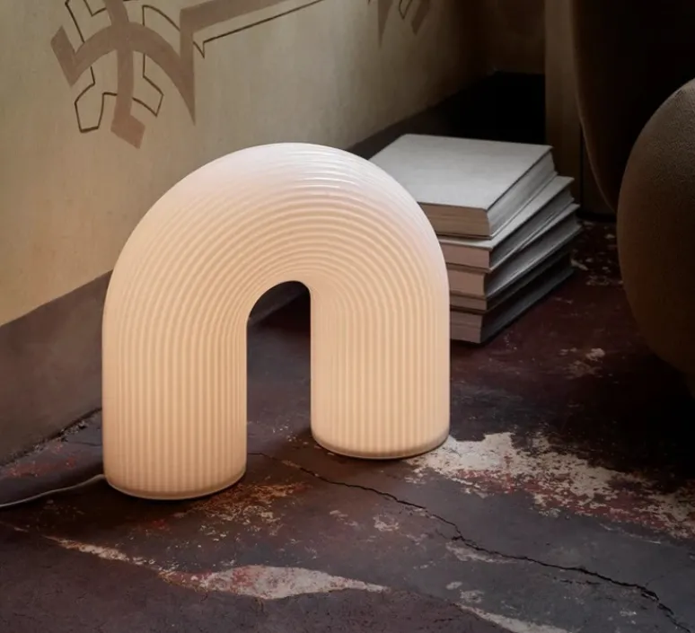 Lampadaire*Ferm Living Lampadaire, Vuelta, , LED, dim, 2700K, 265 lm, L40cm, H36cm - blanc