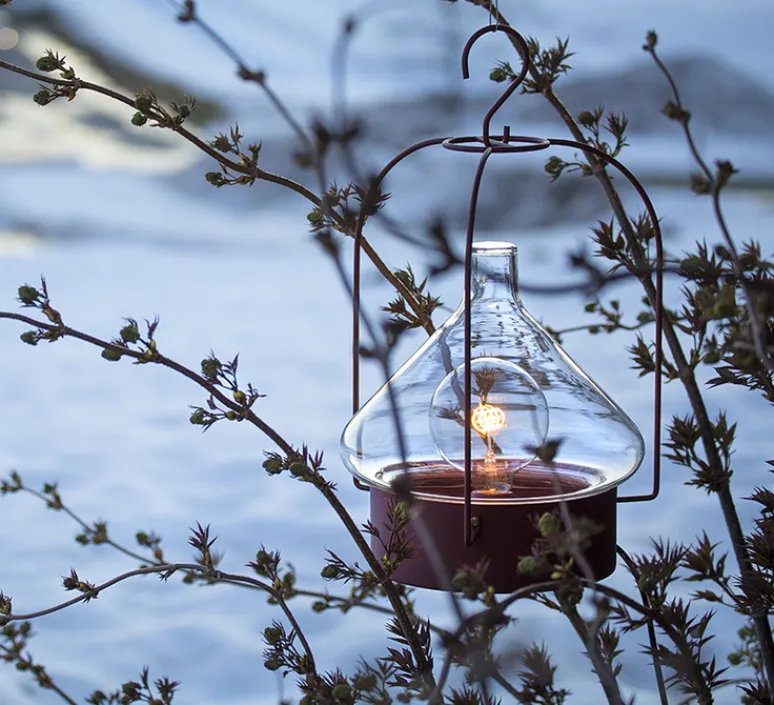 Lampe*Roger Pradier Lampe à poser à suspendre, d'extérieur, La Hutte N°2, , IP65, Ø34,4cm, H56cm - vin rouge