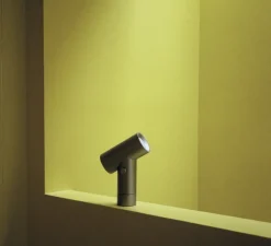 Lampe*Muuto Lampe à poser, Beam, , LED, dim, 2700K, 90-1000 lm, L31,8cm, H45,4cm - noir