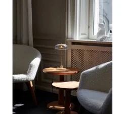 Lampe*Nuura Lampe à poser, Blossi small, , LED, dim, 2700K, 463 lm, Ø17cm, H33cm - or nordique, transparent