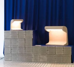 Lampe*Nemo Lighting Lampe à poser, Borne Mini, LED, 3000K, 1920lm, L30cm, H31cm - béton