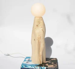 Lampe à poser, Cléo, Pin, Ø12cm, H52cm - Alice Lahana Studio