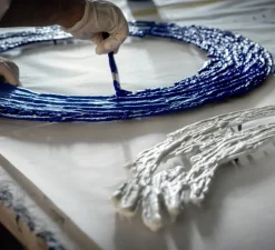 Lampe à poser, Ensō, Bleu Catellani, LED, dim, 2700K, 1749 lm, L25cm, H66cm - Catellani & Smith