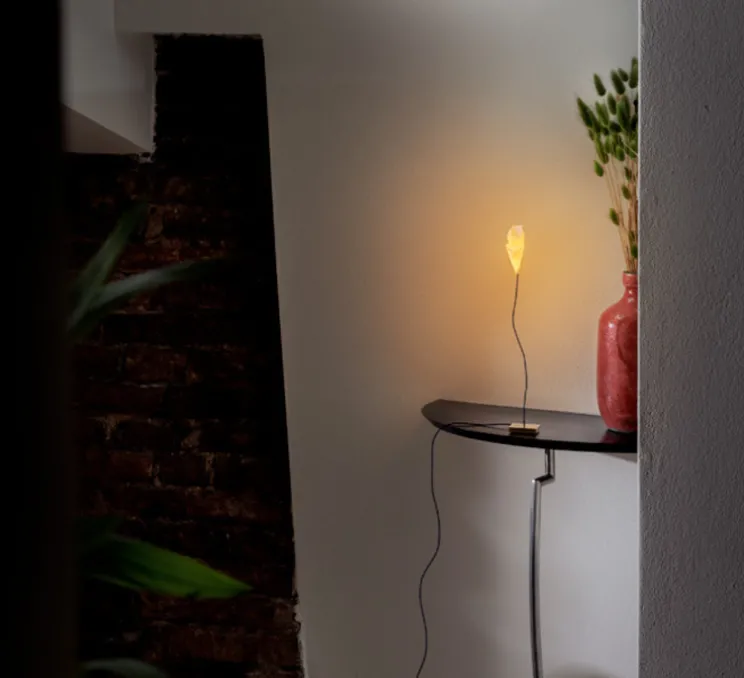 Lampe à poser, For You, blanc, base en laiton, tige en tissu bleu, câble bleu, LED, dim, 1878K, 93,5 lm, L4,5cm, H34cm - Catellani & Smith