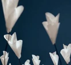 Lampe à poser, For You, blanc, base en laiton, tige en tissu bleu, câble bleu, LED, dim, 1878K, 93,5 lm, L4,5cm, H34cm - Catellani & Smith