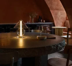 Lampe*Marset Lampe à poser, Fragile, , LED, dim, 2200K, 226 lm, Ø30,5cm, H35cm - transparent