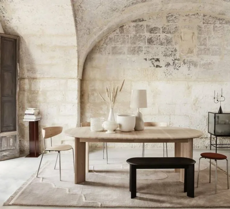 Lampe*Ferm Living Lampe à poser, Hebe Medium blanc cassé, abat-jour Eclipse , Ø27,5cm, H71,5cm - naturel