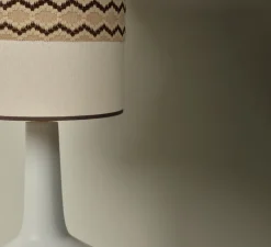 Lampe*Market Set Lampe à poser, Jimmy XL, , Ø36cm, H121cm - blanc, beige et galon à motif