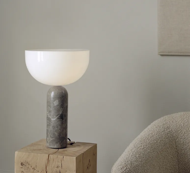 Lampe*New Works Lampe à poser, Kizu Large, , Ø30cm, H45cm - blanc et marbre gris du marais