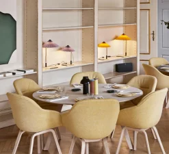 Lampe à poser, Matin 300, lavande, LED, 2800K, 150lm, Ø30cm, H38cm - HAY