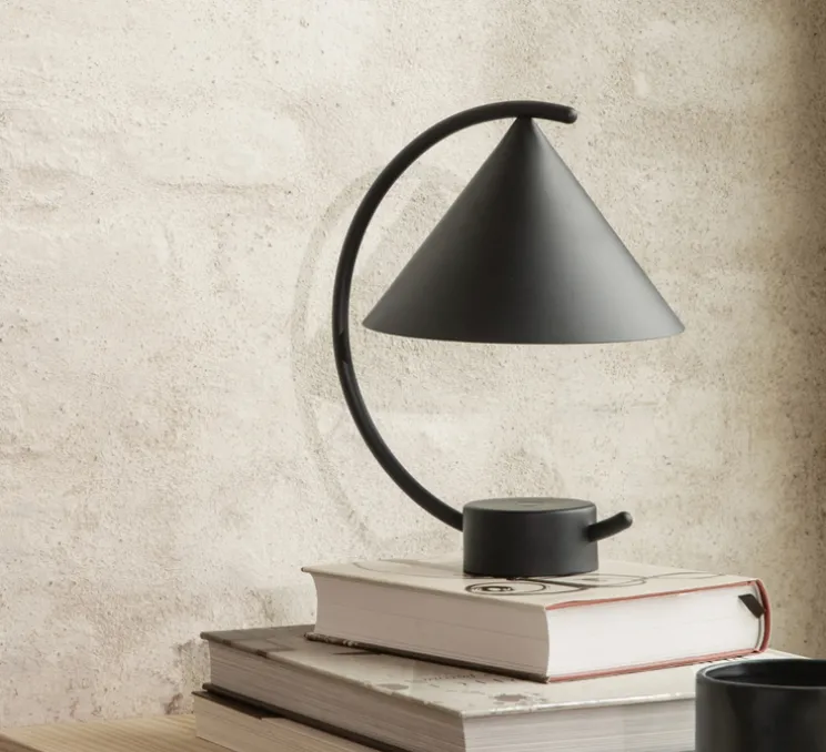 Lampe à poser, Meridian, noir, L20,9 cm, H26cm - Ferm Living