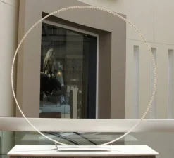 Lampe*Le Deun Lampe à poser, Méga 120, , LED, dim, 2700K, 2112 lm, L122cm, H124cm - blanc