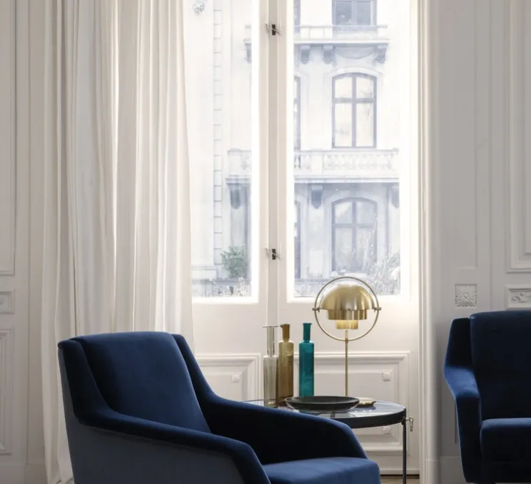 Lampe à poser, Multi-Lite, laiton, Ø25,5cm, H50cm - Gubi