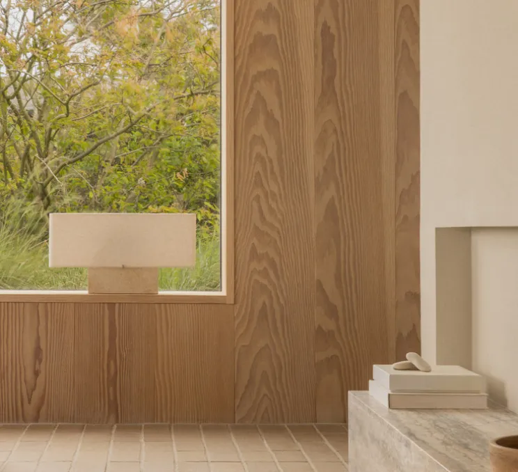 Lampe à poser, Nonna, Travertin, abat-jour sable, L56,5cm, H30cm - Audo Copenhagen