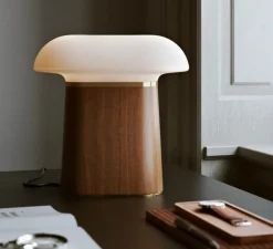 Lampe*Woud Lampe à poser, Nova, , L27cm, H27,5cm - bois, noyer