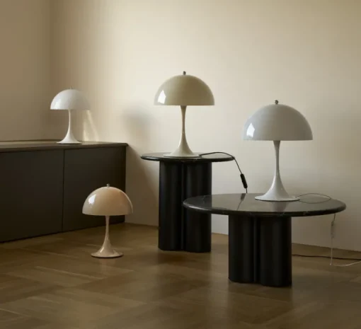 Lampe*Louis Poulsen Lampe à poser, Panthella 250, , Ø25cm, H34,6cm - beige opale