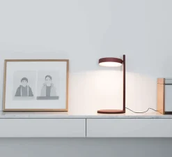 Enfants|Lampe*Wastberg Lampe à poser, Pastille B2, , LED, 2700K, 690lm, Ø20,1cm, H39cm - rouge oxyde