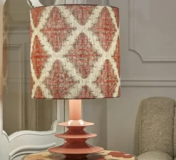 Lampe à poser, Pimlico, Terracotta laqué et abat-jour à motifs terracotta, Ø32cm, H50cm - Popus Éditions