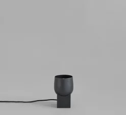 Lampe à poser, Pivot, noir, Ø10,5cm, H19cm - 101 Copenhagen
