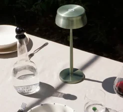 Lampe*Zafferano Lampe à poser, Sister Light, , IP65, LED, dim, 2200-4000K, 250 - 275 - 296 - 338 lm, Ø13,2cm, H32,8cm - vert
