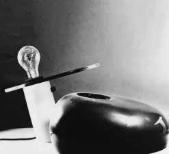 Lampe*Flos Lampe à poser, Snoopy, , Ø39,4cm, H36,9cm - orange, marbre blanc