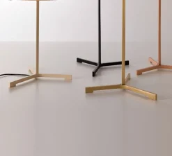 Lampe à poser, Thesis, cerisier, métal finition noir mat, LED, 3000K, 1930lm, Ø30cm, H43cm - LZF