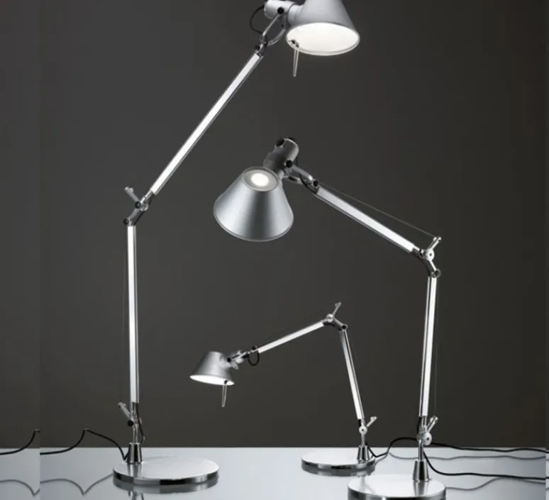 Lampe|Enfants*Artemide Lampe à poser, Tolomeo Table, Aluminium, H129cm, L122cm,3000k, 632lm- gris