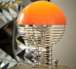 Lampe à poser, Wire, orange, chrome, Ø30cm, H42cm - Verpan