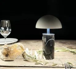 Lampe*BACCARIS Lampe, Baladeuse, Adei, , IP44, LED, dim, 3000K, 350 lm, Ø15cm, H23cm - Marbre noir, abat-jour blanc